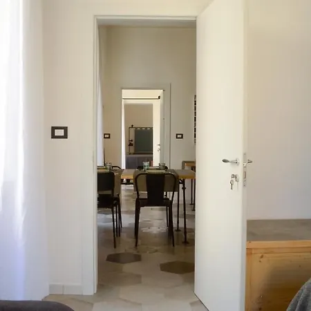 Alojamento de Acomodação e Pequeno-almoço Le Tracce Lecce